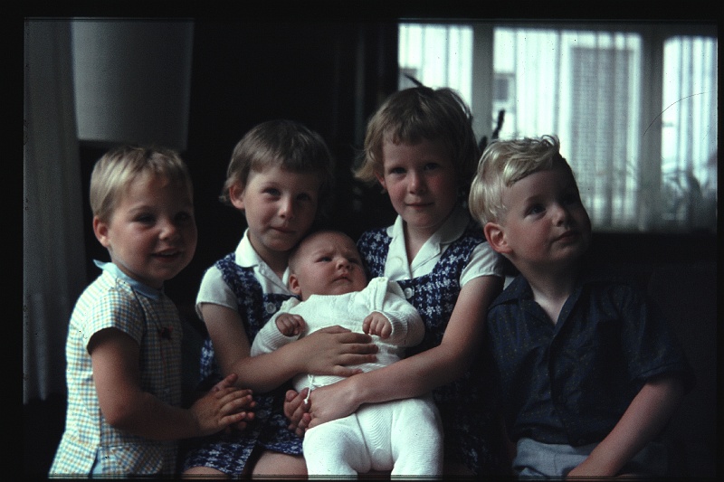 36.Gronau juli 1968 Brigitte,Marion,Peter,Britta,Jurgen.JPG